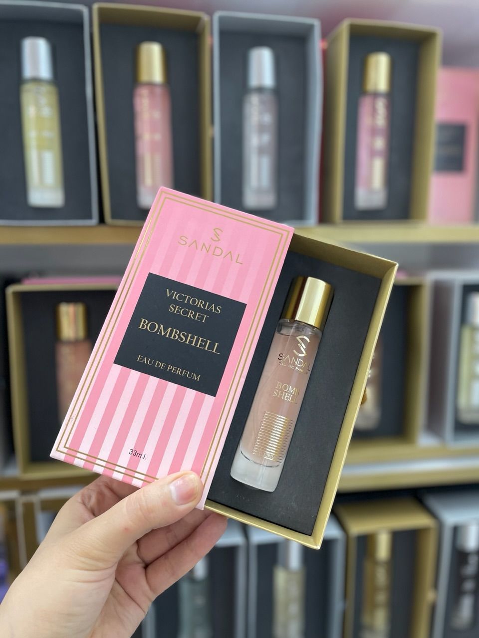 ویکتوریا سکرت بامشل ۳۳میل صندل